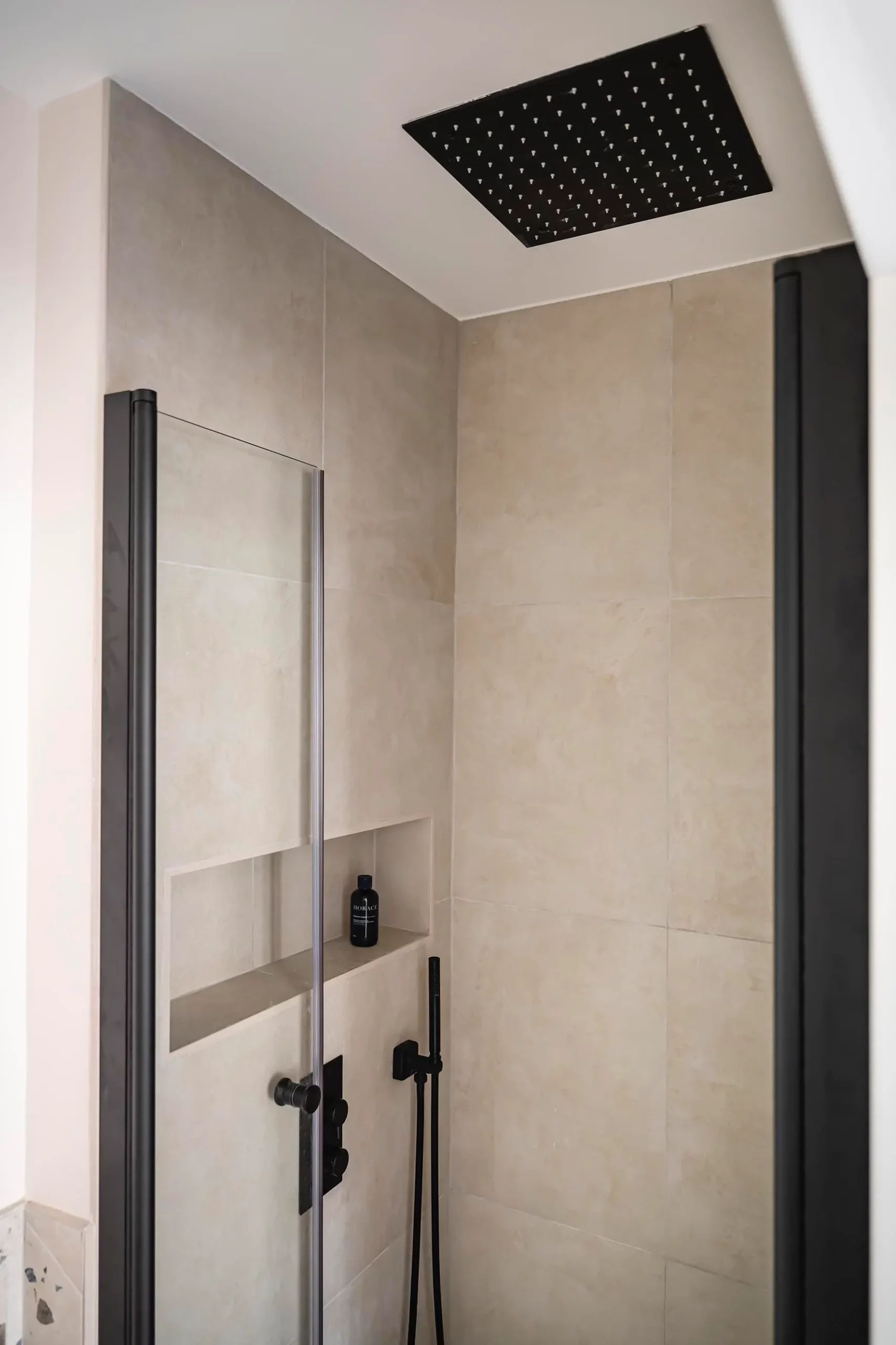 Douche avec niche asnieres sur seine