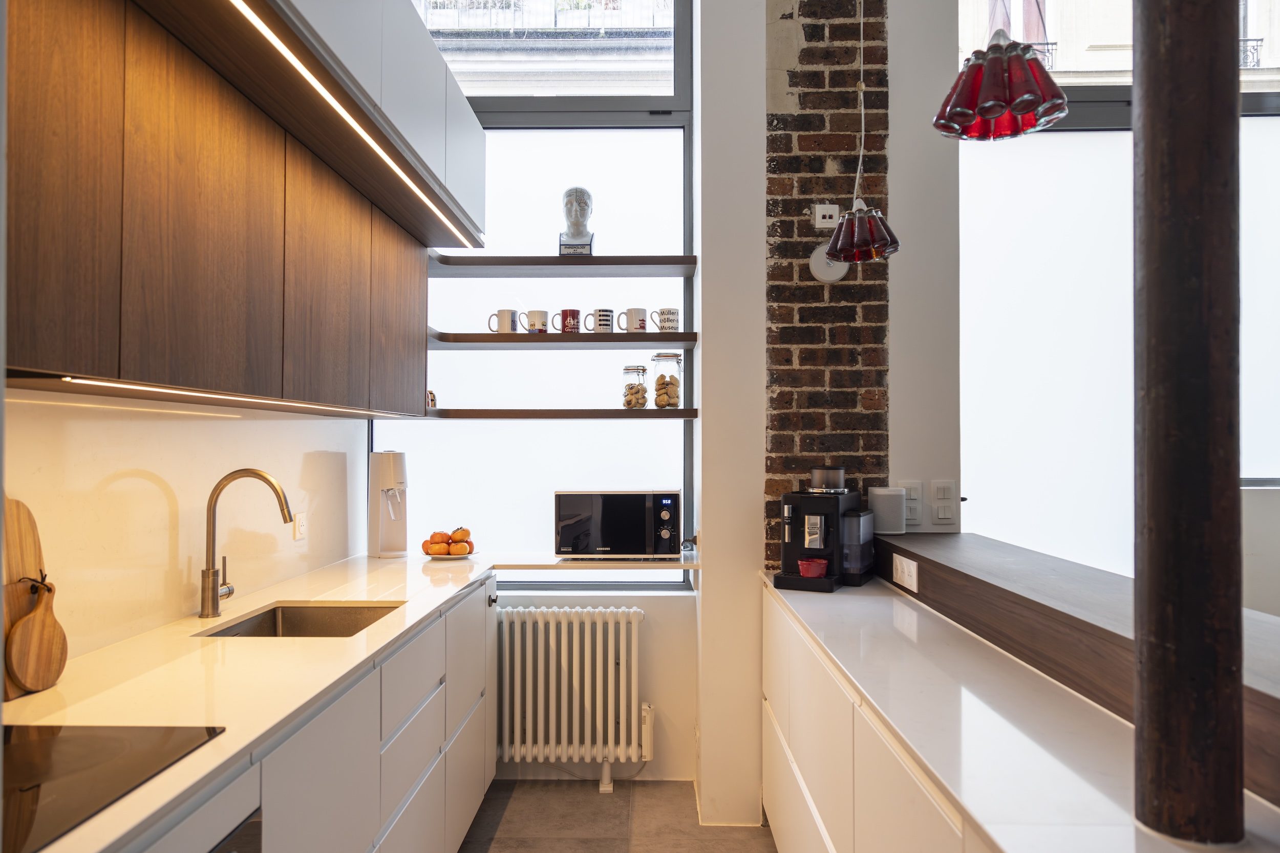 Cuisine ouverte sur séjour – Agrandissement studio mitoyen Clichy